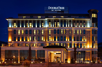 تور ارزان DoubleTree by Hilton Hotel.png